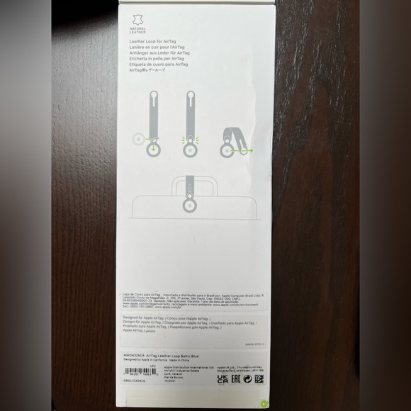 NIB Apple AirTag Leather Loop - Baltic Blue - Picture 2 of 2